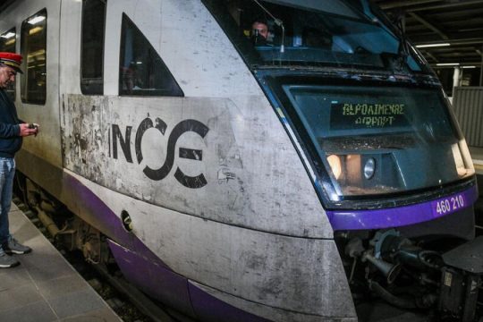 «Κάν’ το χεράτα» και στους σιδηροδρόμους